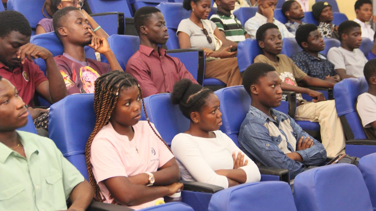 BudgITgh's tweet photo. During the engagement, our teams introduced students to the Tracka App; an accountability tool that helps citizens monitor public projects, report issues, and demand accountability.
Here are some highlights!
#Tracka
#FollowTheMoney
#ActiveCitizenship
#YouthEmpowerment
#GetInvolved