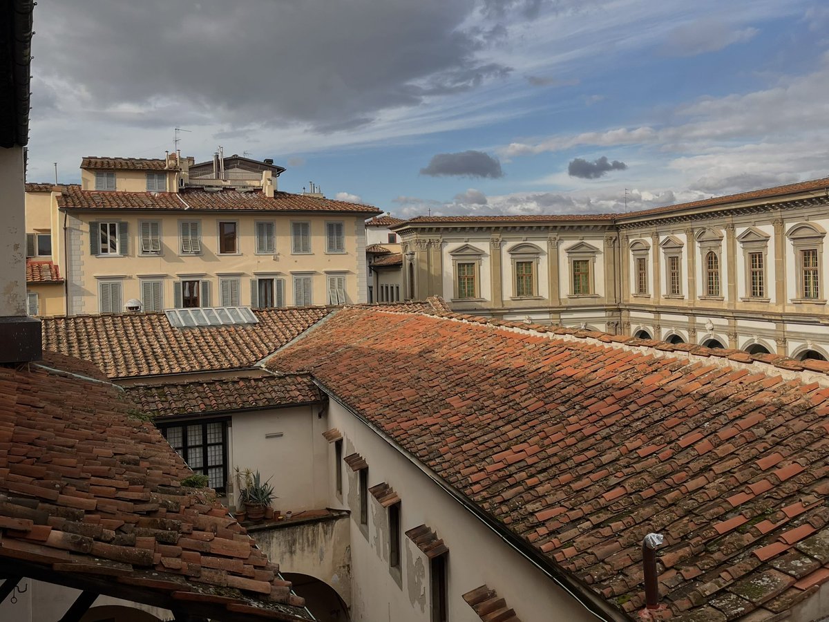 acquadiary's tweet image. florence study log : [ 26 / 11 / 25 ] 🎧