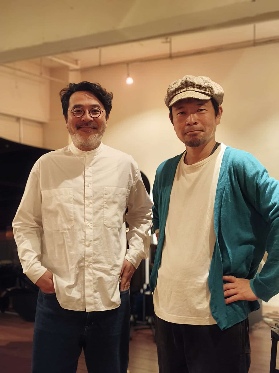 小林武文即興の３デイズ林正樹さんとの二日目中日終了！出会って25年。会った時から変わらず瑞々しく、しかしより深く一緒に音を出せるのはこの上なく幸せなことであり〼。
さていよいよ明日は大友良英さんをお迎えしての最終日
お席まだ少しあり。渋谷クラシックスへぜひお立ち寄りくださいませー