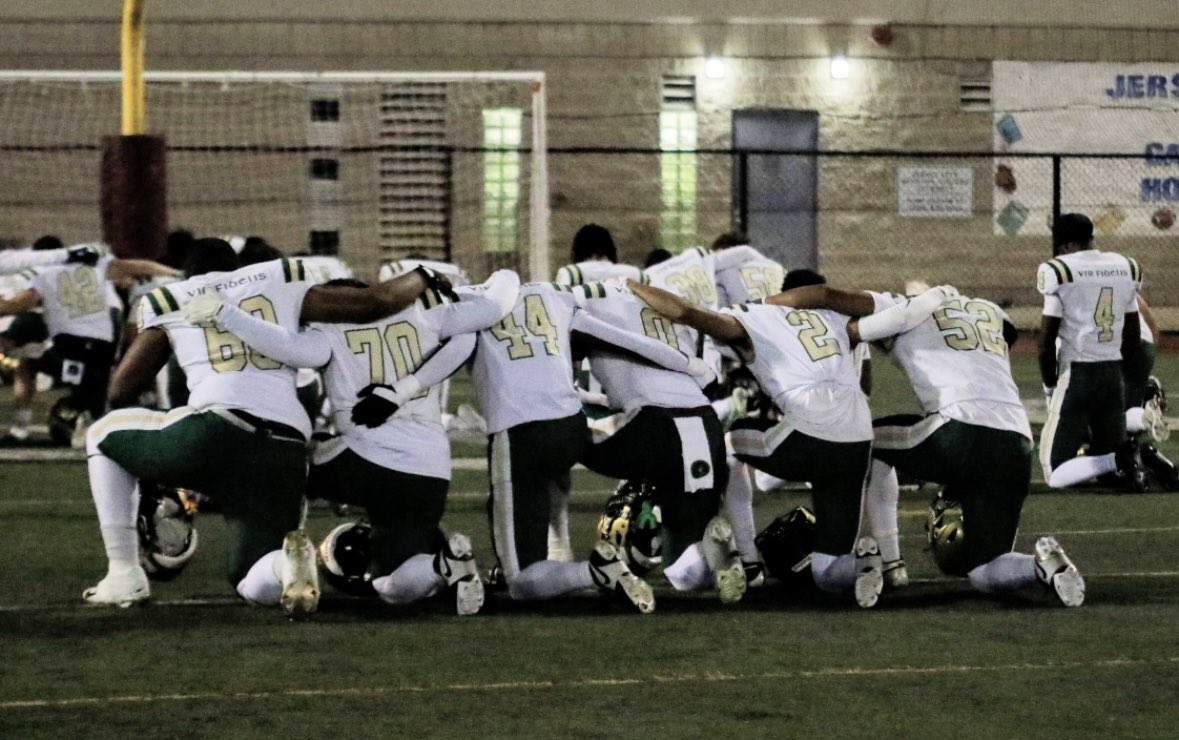 AnthonyIGerald's tweet image. Looking forward to Fridays State Championship game at MetLife Stadium, with my incredible team! #SJRGREENKNIGHT