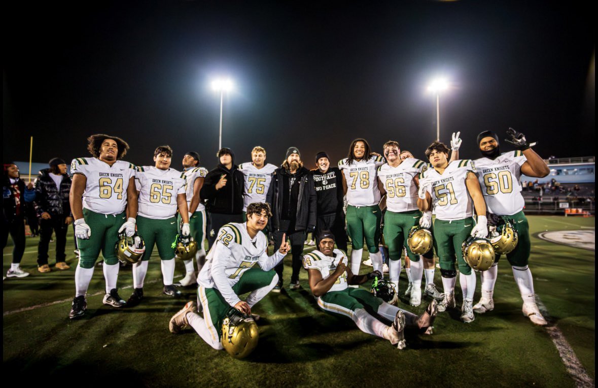 AnthonyIGerald's tweet image. Looking forward to Fridays State Championship game at MetLife Stadium, with my incredible team! #SJRGREENKNIGHT