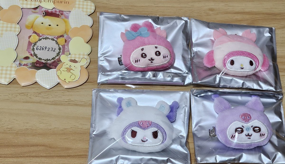 ちいかわ サンリオ コラボ フロッキーマスコット ヘアクリップ 交換