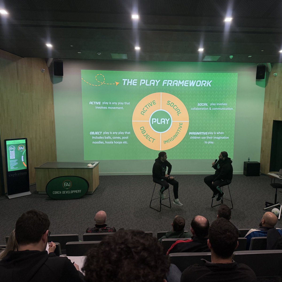 Aaron Roe tweet media