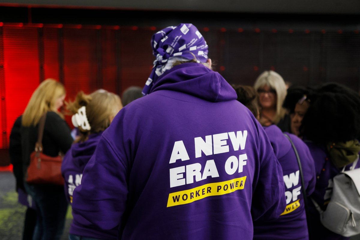 Canadian Labour tweet media