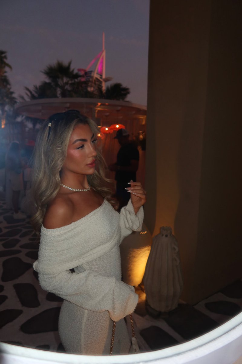 How hot do I look spending your cash… you’re welcome <3