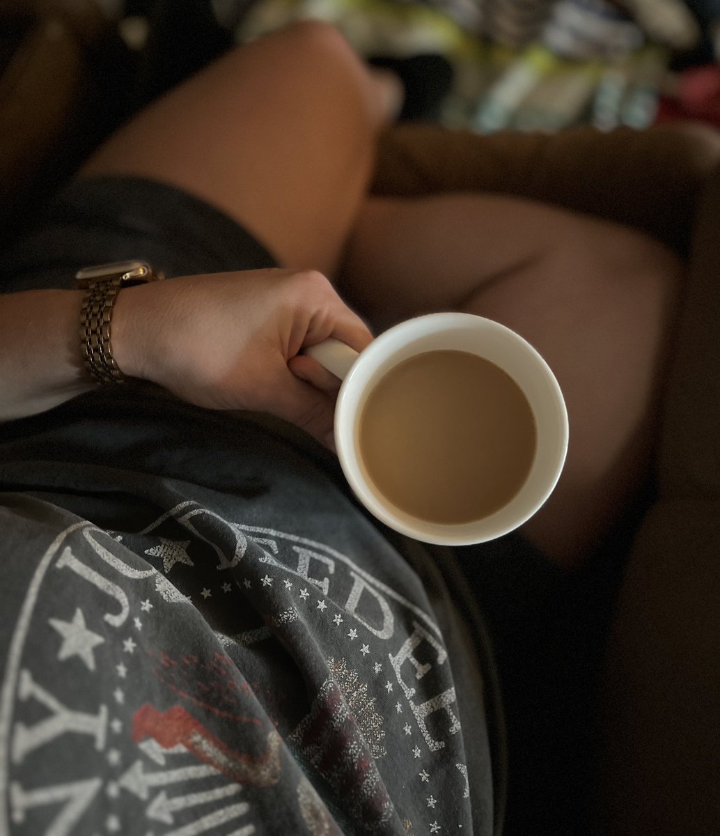 Good morning world. I am a wake, the sun is shinning and the coffee is delicious. Time to rise and grind. ☕️