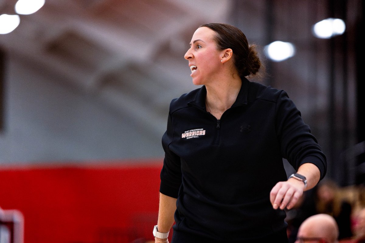 Masont_Smith's tweet photo. Liz Flooks’ vision for @ESU_WBB is coming clear. Team-oriented intensity with fast-paced offense. We got to see its progress in the win against St. Thomas Aquinas.

Read how @LizFlooks and East Stroudsburg is putting it all together ahead of PSAC play ⬇️ 

https://t.co/dDrY62hAJX https://t.co/1sj0TDGDbY