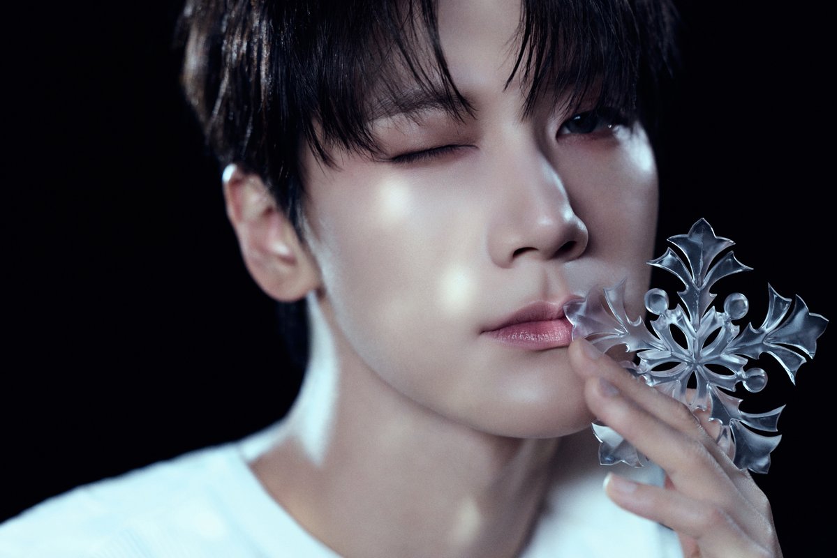 WayV_official's tweet image. Snow-still #TEN

WayV Winter Special Album 【白色定格 (Eternal White)】
➫ 2025.12.08 (CST/KST)

💿Pre-order
WayV.lnk.to/EternalWhite

#WayV #威神V #白色定格
#WayV_EternalWhite