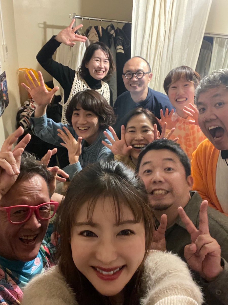 NonoMaejima's tweet photo. 11/25 KOTOBA to ONGAKU、戦後80年特別企画は、当日体調不良者が出たため、内容を大幅に変更して開催しました。

一部　「あの日の私」リーディングと音楽
二部　弾き語り、JAZZ演奏、劇中で演奏予定だった曲の音楽ライブ

音楽家たちの柔軟な対応力に助けられ、無事に終えることが出来ました。 https://t.co/h5n8dNioUy