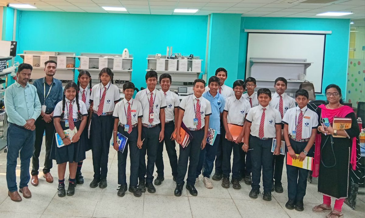 MediValleyAMTZ's tweet image. Students of Pilani Public School experienced hands-on #innovation as @MediValleyAMTZ led an engaging #training session, giving them a deep dive into #electronic components &amp;amp; helping them understand how these parts come together to real-world applications. #FutureInnovators
