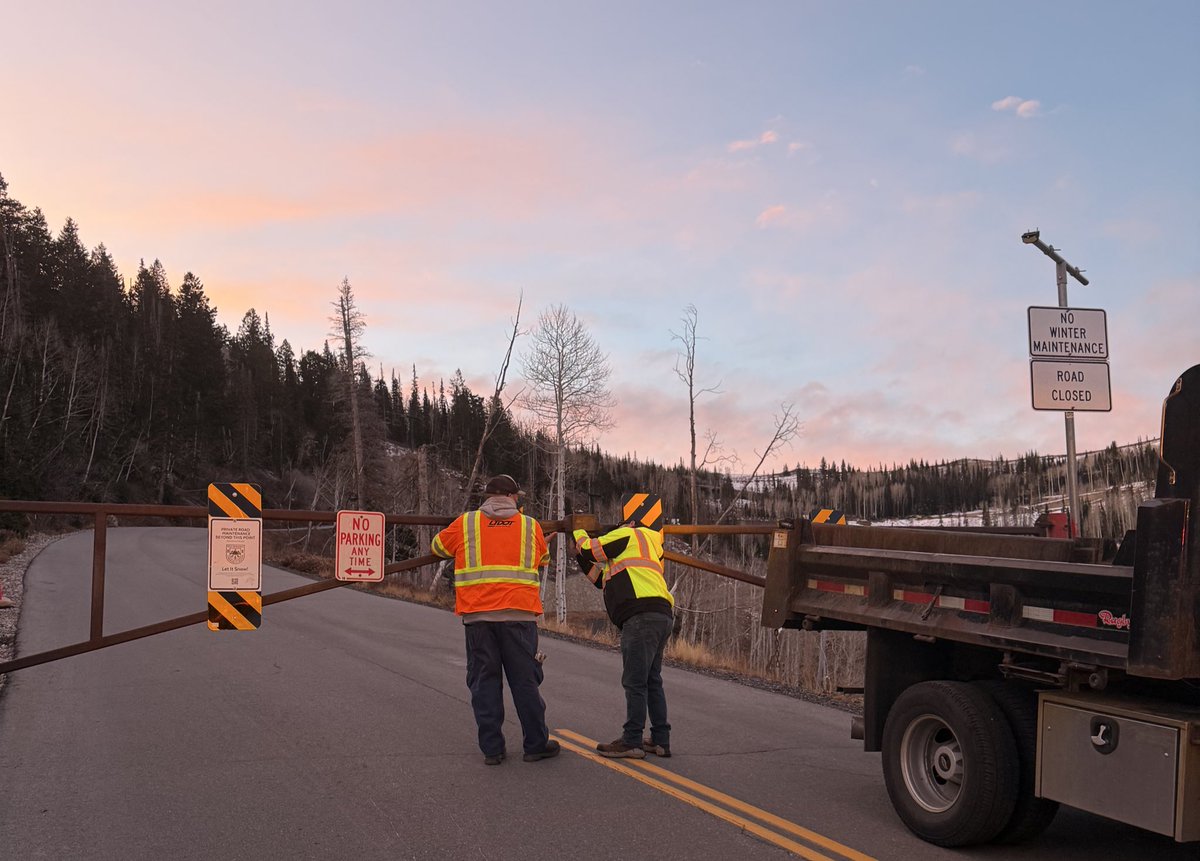 🚧Road Closure Alert 🚧
Empire Pass on SR-224 is CLOSED for winter. We’ve got our eyes on a storm brewing for Friday with potential for mountain snow. This is a seasonal road with no plowing, and we want to keep you safe.

We’ll keep you posted when gates open back up in spring.