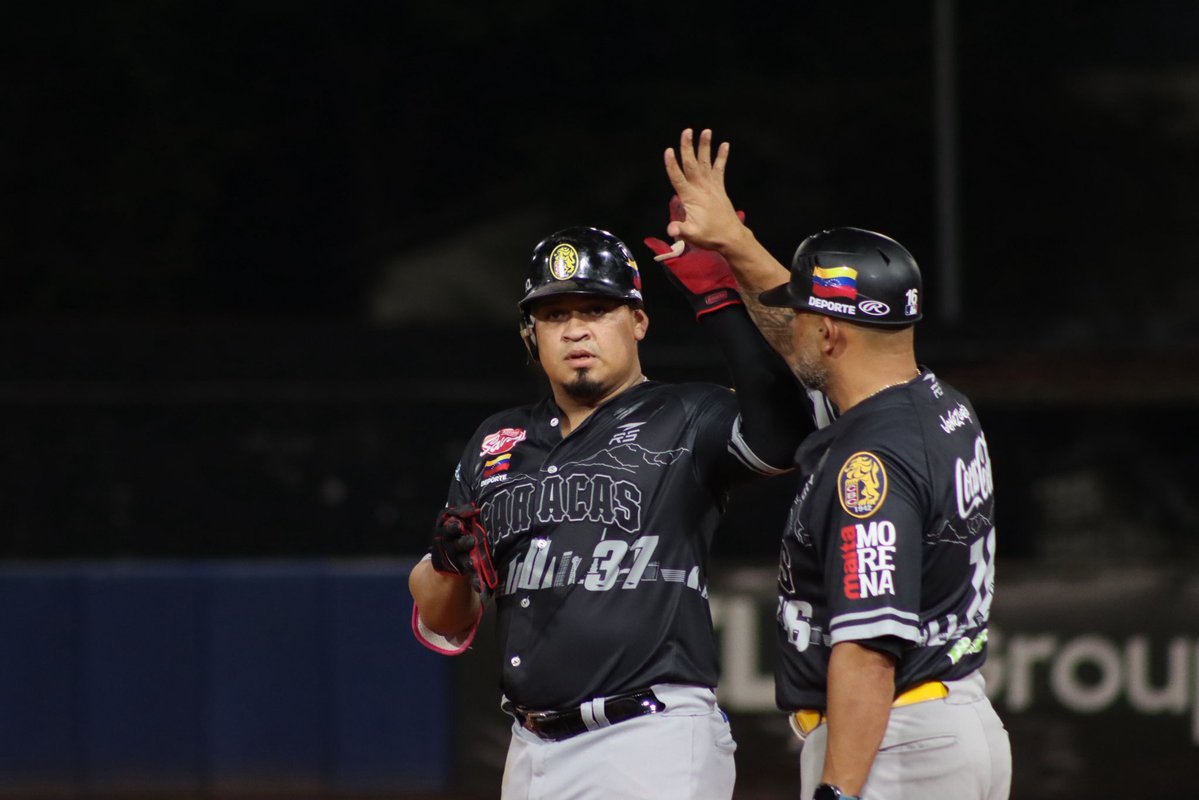 Leones vs. Tiburones EN VIVO juego de HOY 2Dic LVBP 2025