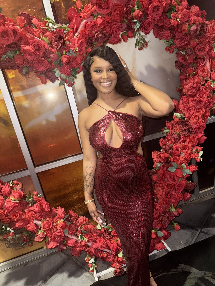 thaBIGGEST . tweet media