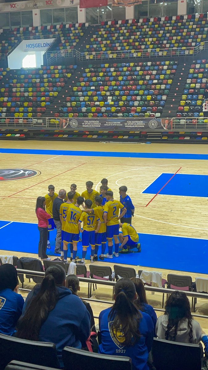 Okulumuz Genç Erkek A Futsal Takıma, Gülizar Hasan Yılmaz Spor Lisesi'ni ilk maçı 5-1 yenmiş ve grup müsabakalarına galibiyetle başlamıştır. Takımımızı tebrik ediyoruz.