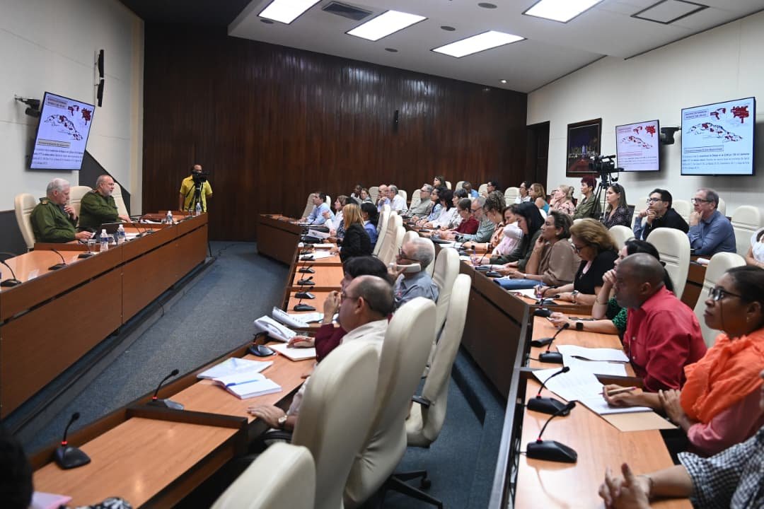 RP_OndaAlegria's tweet image. 🧒🩺| #Cuba prioriza protección pediátrica contra #Chikungunya

ℹ️ Ampliamos la información en el sitio web de #RadioProgreso #LaOndaDeLaAlegría 🔗👇 radioprogreso.icrt.cu/cuba-prioriza-…

#pediatria #CubaPorLaVida #CubaPorLaSalud #RadioCubana #SonidoParaVer #Noticias #Actualidad