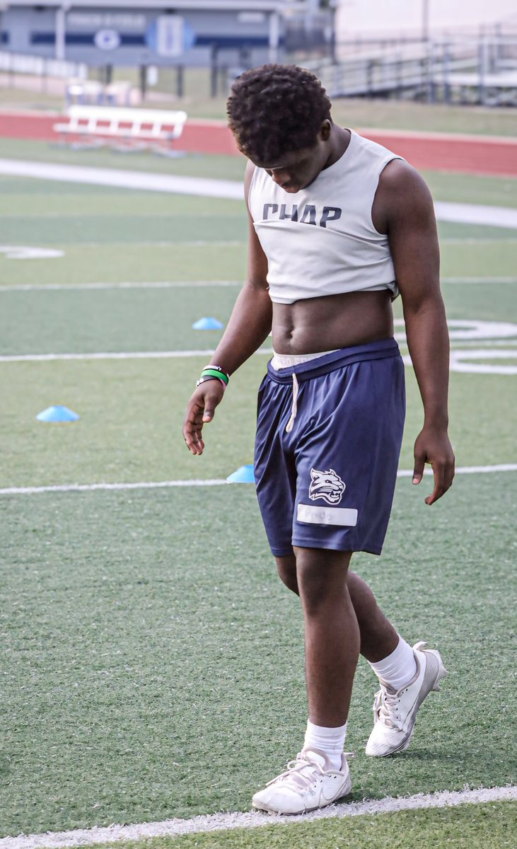 KPThaGr8's tweet image. MEASURABLES UPDATE
5’9 — 185 lbs
Explosive, physical, growing every week.
Developing as a dynamic OLB/ROVER/EDGE — stronger, faster, more locked in each session.
#RecruitReady #Linebacker #StudentAthlete
@Coachwoods5073 @JButler_210 @PrepRedzoneTX @RivalsHS @youareathlete