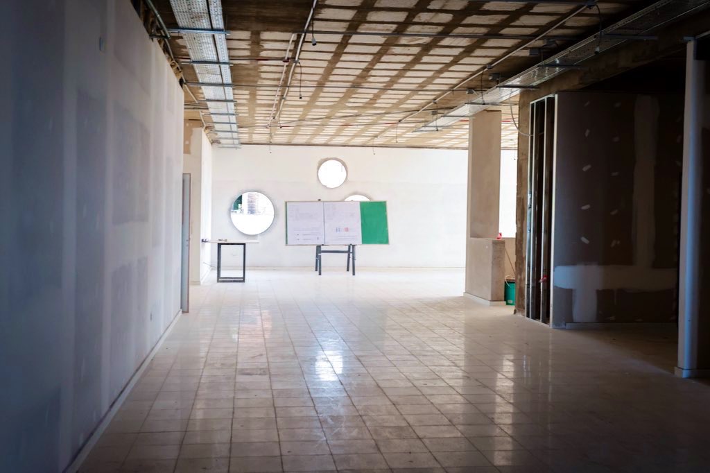 ¡La universidad cada vez más cerca! En #Córdoba federalizamos y expandimos la #educación superior a distintas zonas de nuestra provincia, mediante la construcción de nuevas sedes regionales de la <a href="/upc_cordoba/">Universidad Provincial de Córdoba</a>.

Por eso avanzamos con la obra edilicia en #VillaDolores, que ya