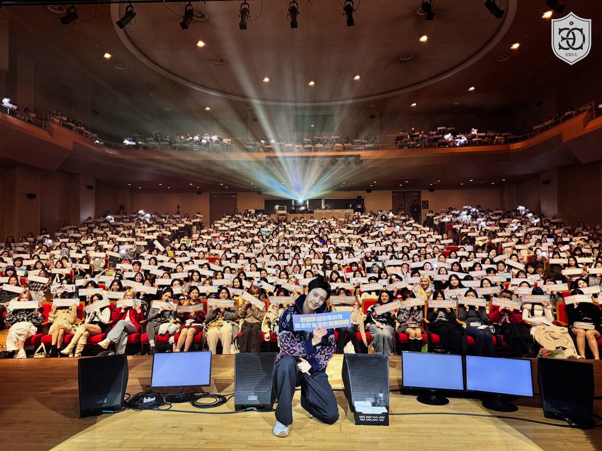 251127 [WEVERSE] EXOL community update with #CHANYEOL

🔗: weverse.io/exo/media/4-21…

#CherrishCHANYEOLDay  
#찬열이와_함께라_사랑가득한_겨울  
#HappyChanyeolDay