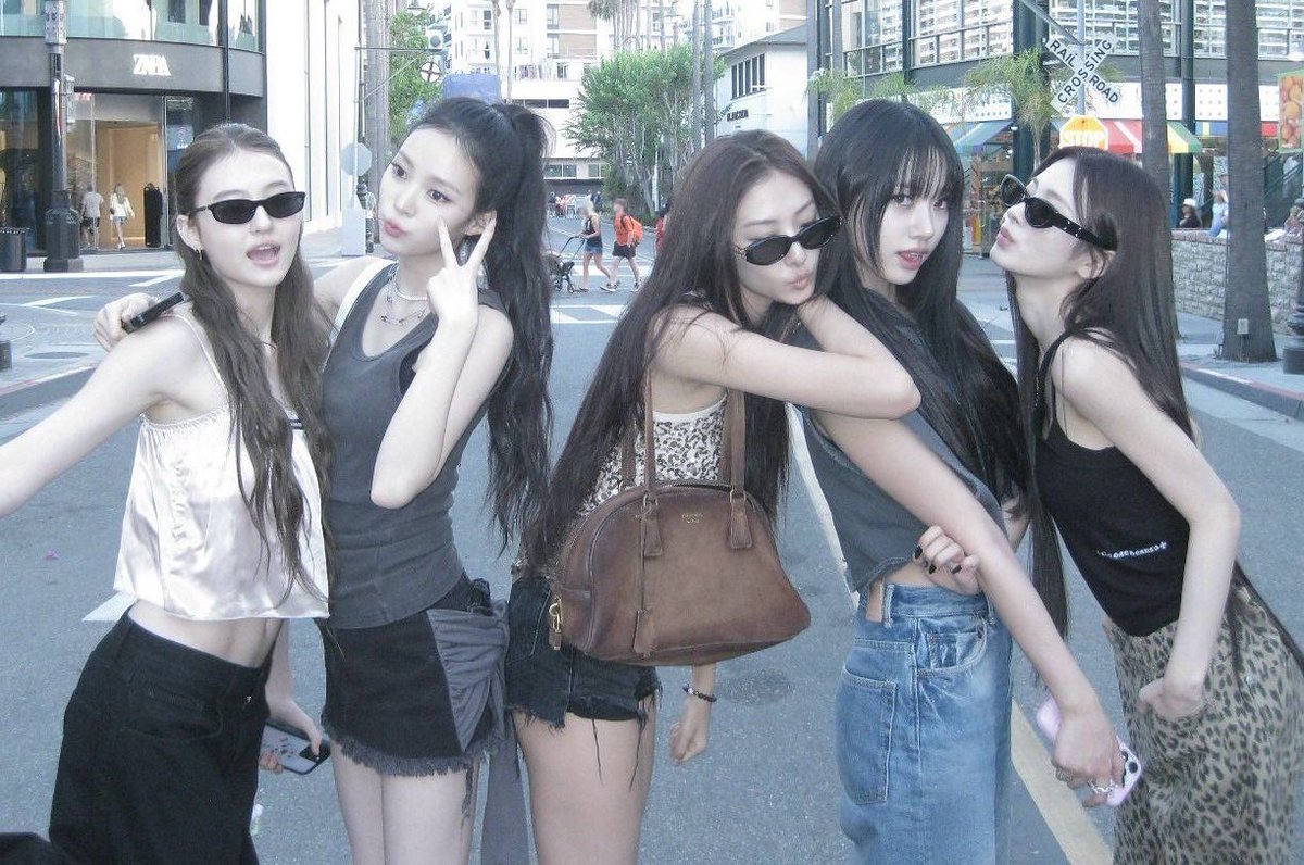 meovv  one of the prettiest ggs