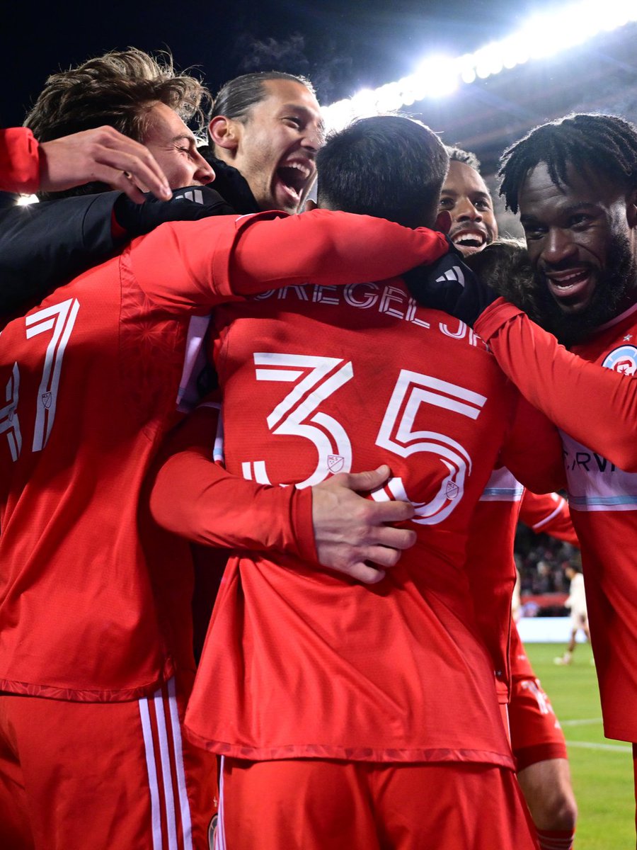 Omar4Gonzalez's tweet image. I’m excited to share that I’ll be joining @ChicagoFireFCII  as a Player-Coach. After 17 years in the game, this is a dream role: staying connected to the field while stepping deeper into the responsibility of guiding and developing the next generation of players.

One of the…