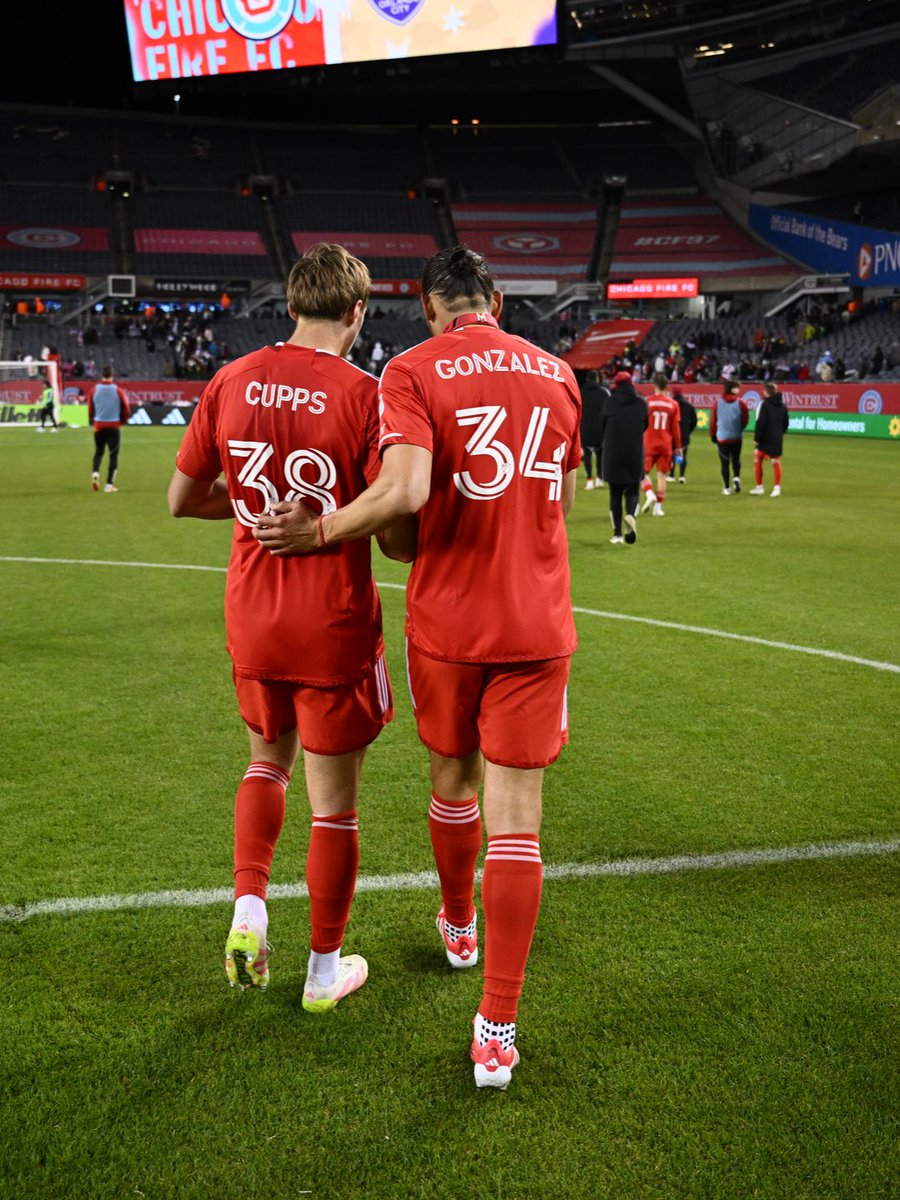 Omar4Gonzalez's tweet image. I’m excited to share that I’ll be joining @ChicagoFireFCII  as a Player-Coach. After 17 years in the game, this is a dream role: staying connected to the field while stepping deeper into the responsibility of guiding and developing the next generation of players.

One of the…