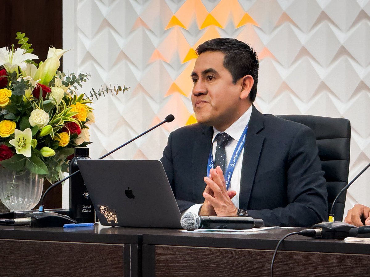 AdventistasUPN's tweet photo. 🙌🏼Damos inicio a esta sesión oficial, unidos en propósito y guiados por el Señor.
Que cada decisión refleje nuestra misión y nuestro compromiso como iglesia.💒

#ConcilioAnualUPN #IntegradosEnMisión #UPN https://t.co/YIL5eD7s5m