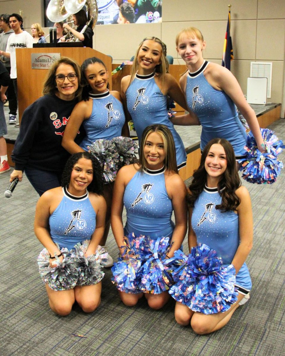 codepted's tweet image. For What&apos;s Up Wednesday, we&apos;re highlighting our Fall All Staff meeting! More than 300 staff members got to see each other in person. Special shout out to the band, poms, and cheer teams from @MountainRangeHS in @Adams12 for making this meeting extra memorable!