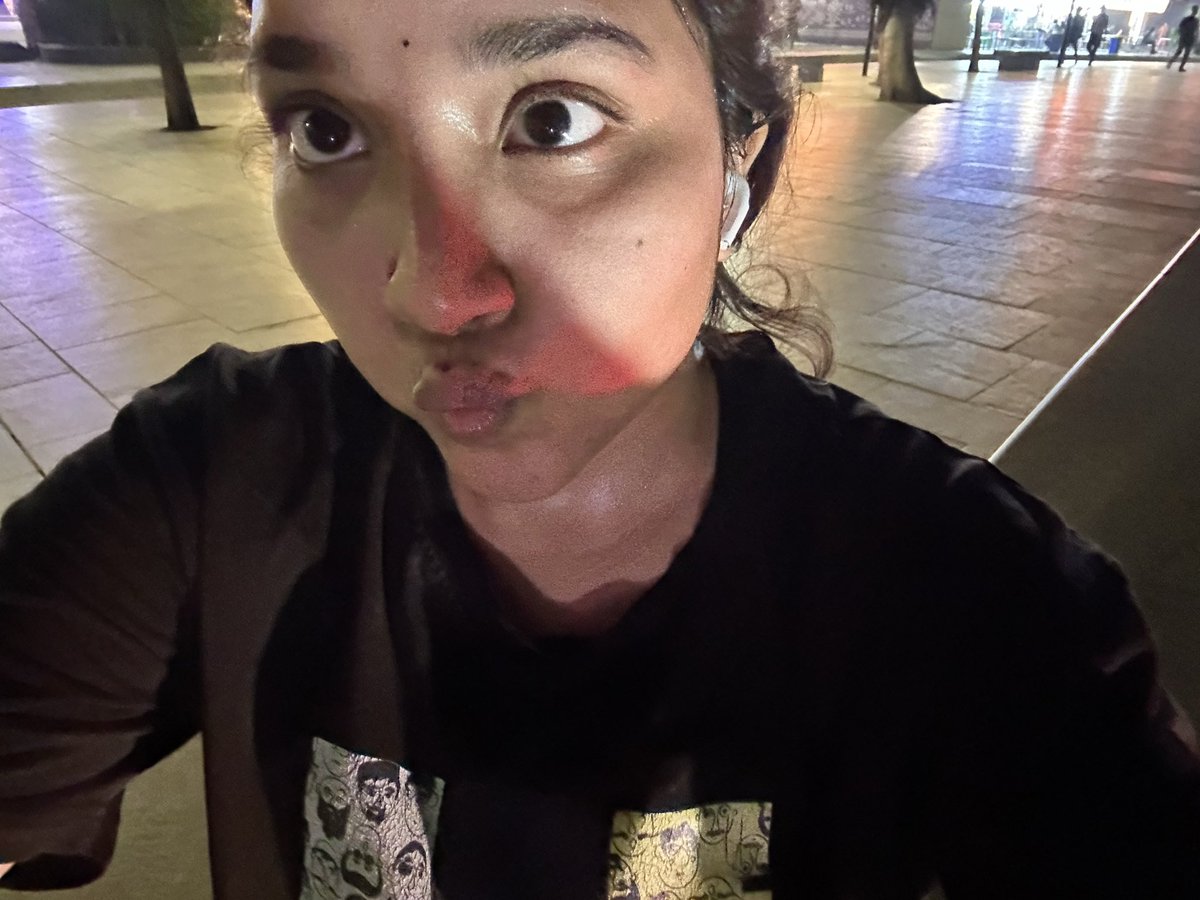 kaywhoareyou's tweet image. Pyaar mile na mile, strava ki streak na jaye