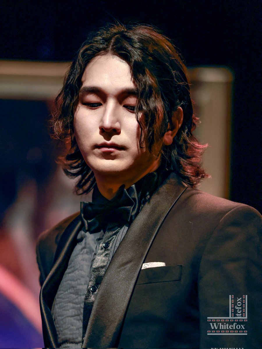 251126 연극 #포쉬 커튼콜
드미트리 | #민호준

#posh #민호준_wf