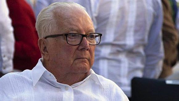 🇨🇺Los grandes de la historia regresan a ella hasta para morir. Un día como hoy pero del año 2017 falleció este inmenso ideólogo de la Revolución Cubana, Armando Hart Dávalos, quien además fuera ministro de Educación.
#CubaViveEnSuHistoria 
#CubaMined