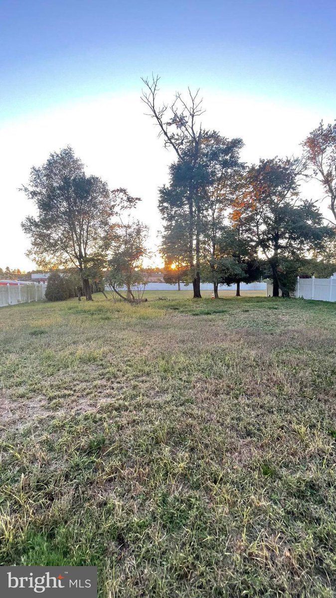 FamousJohnny's tweet image. 0 EVERGREEN AVE, Blackwood, NJ 08012 is now under contract.
See this listing and more on my website: thefamousjohnnygroup.com/d8rdwf62