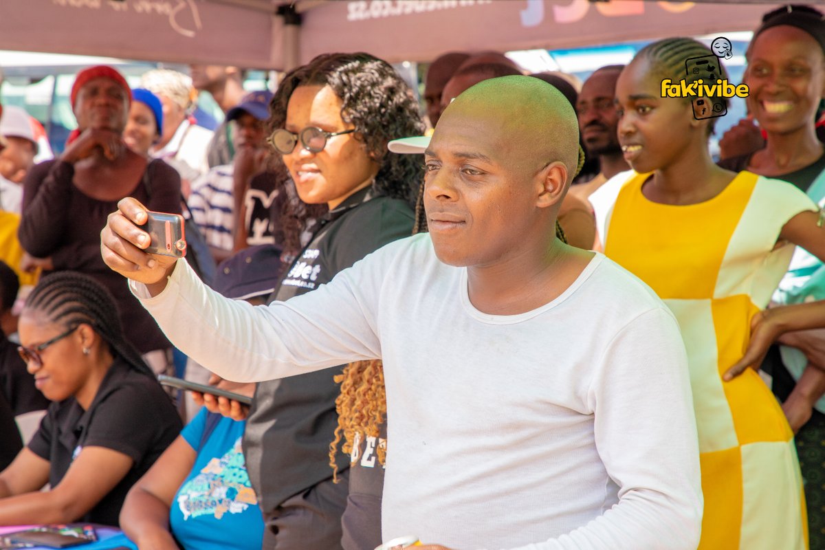 Best caption wins a E250 Lula Combo! 🎉

Drop your best caption for this image below 👇
Winners will be announced tomorrow @ 12:30pm! Let the vibes begin — ready, set, CAPTION! ✍️✨

T's &amp; C's Apply: f.mtr.cool/uqoywkbcbh

#Fakivibe #CaptionThis #eswatinismakoyanetwork