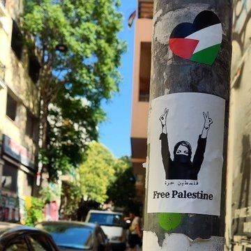 SaraReyi's tweet photo. Seen in Athens, Greece https://t.co/YB8BS5zeVz