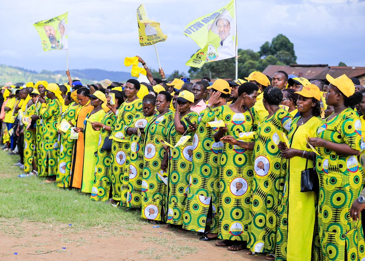 NrmYouthleague's tweet photo. Thank you Rukungiri.
#yellowpower
#ProtectingTheGains https://t.co/x8QBufbUQs