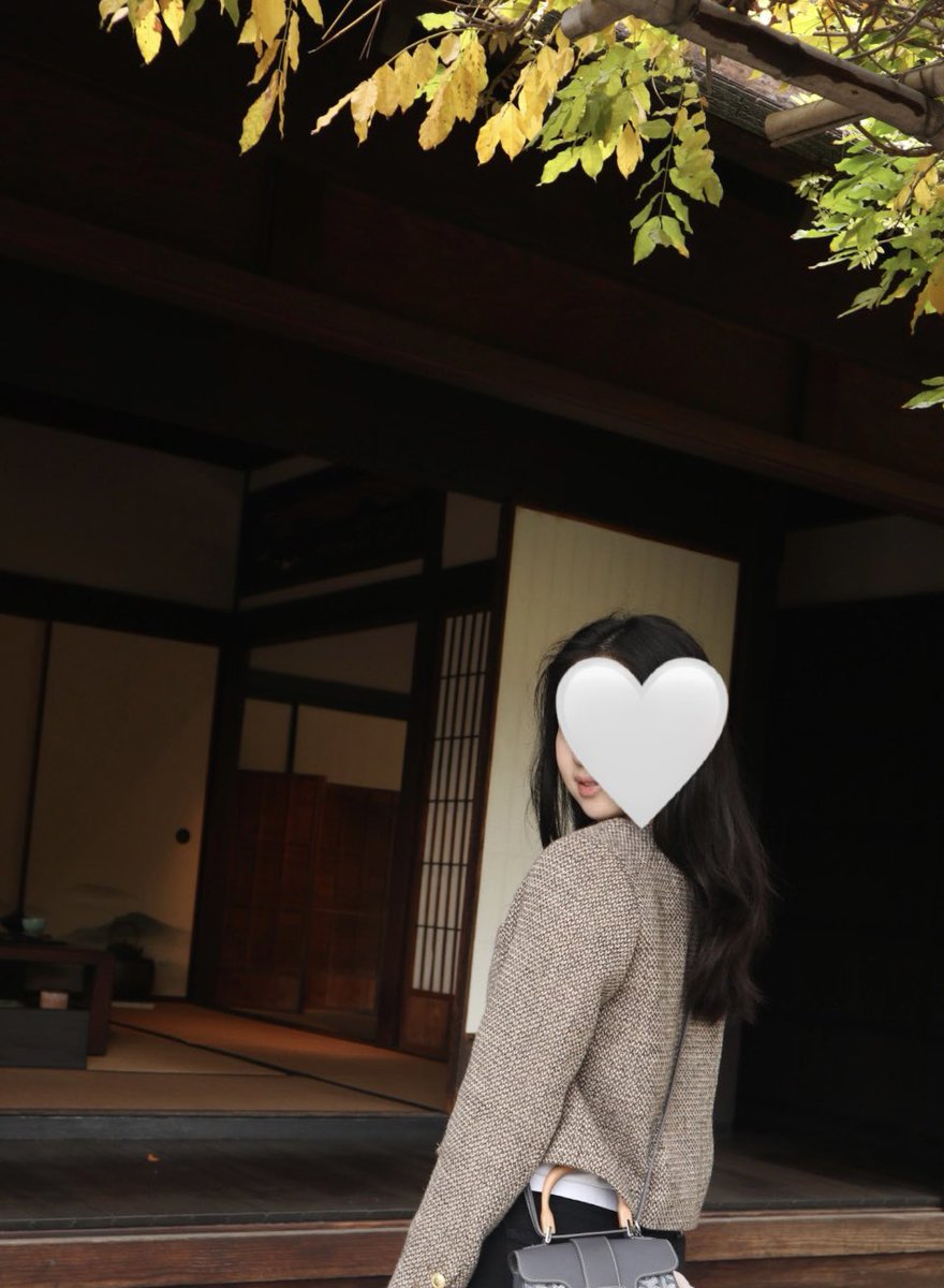 lele3wit's tweet image. &amp;gt; Hi, LeLe here 
&amp;gt; based in New York
&amp;gt; 5’5” brunette (⁎⁍̴̛ᴗ⁍̴̛⁎), speaks🇨🇳🇺🇸
&amp;gt; in crypto since 2025 
&amp;gt; US undergrad + master, ivy league graduating soon 
&amp;gt; prev Wall Street intern analyst
&amp;gt; building AI companion
&amp;gt; in GOOG and TSLA at $170 
&amp;gt; traveled 18+ countries 
&amp;gt;…