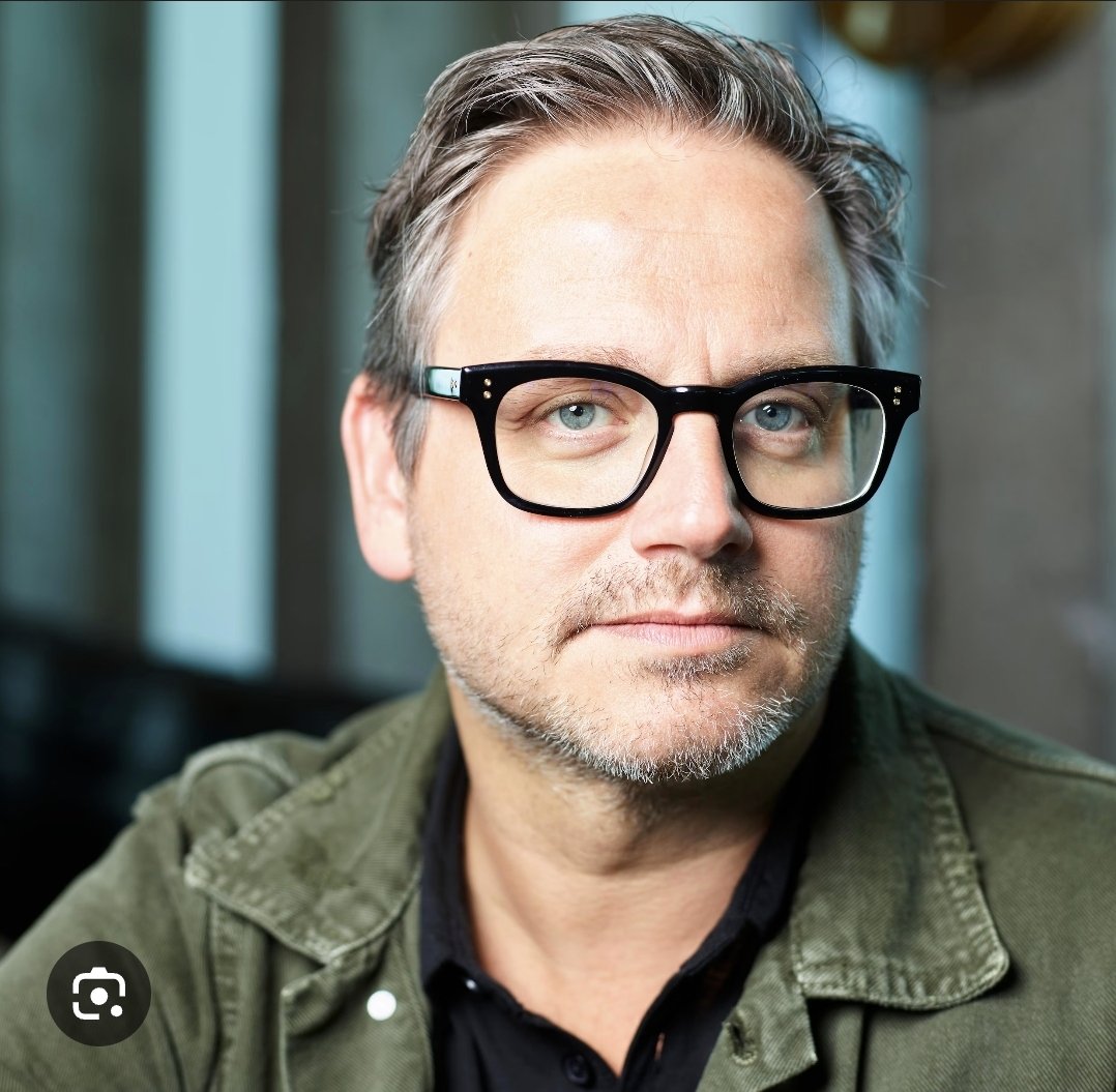 vester71 tweet media