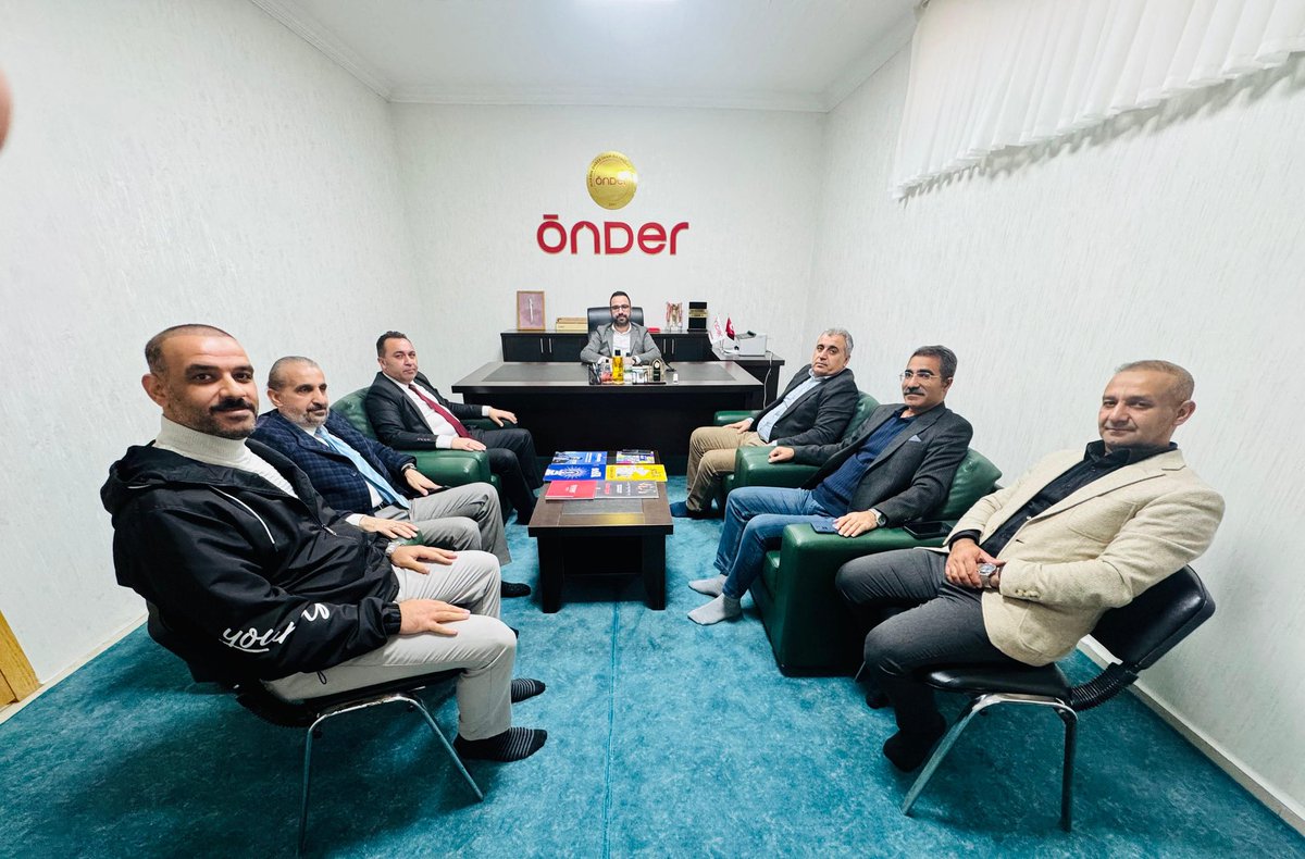 <a href="/EbsArtuklu/">EbsArtuklu</a> yönetimi olarak <a href="/ondermardintr/">Mardin Önder İmam Hatipliler Derneği</a> başkanlığına atanan <a href="/enesgunes47/">Enes Güneş</a> 'e hayırlı olsun ziyaretinde bulunduk. Misafirperverliği için kendilerine teşekkür eder, görevinde başarılar dileriz.
<a href="/_aliyalcin_/">Ali YALÇIN</a> 
<a href="/EgitimBirSen/">Eğitim-Bir-Sen</a> 
<a href="/ebsmardin/">EBS Mardin</a> 
<a href="/aselamdemir47/">Abdulselam DEMİR</a> 
<a href="/aceylantr/">Abdullah Ceylan</a>
<a href="/onderihl/">ÖNDER</a>