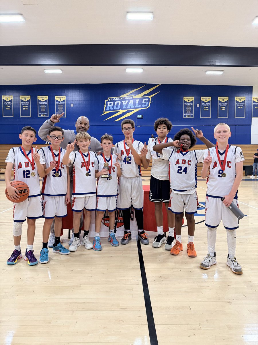 🏆 Sunday Final Four Champions
Congrats to the AOC 12U — winners of the GameTymers Final Four! Well earned 💪🏀