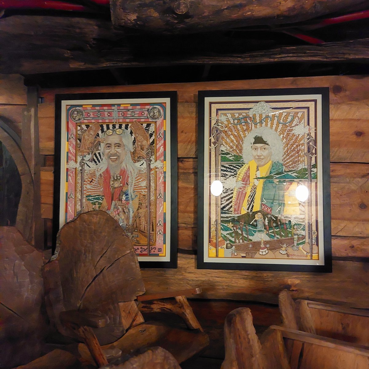 o_li_si's tweet image. an entirely wooden, handcarved cinema inside a galleon. 

Ili-Likha Artists&apos; Village, Baguio City, Philippines