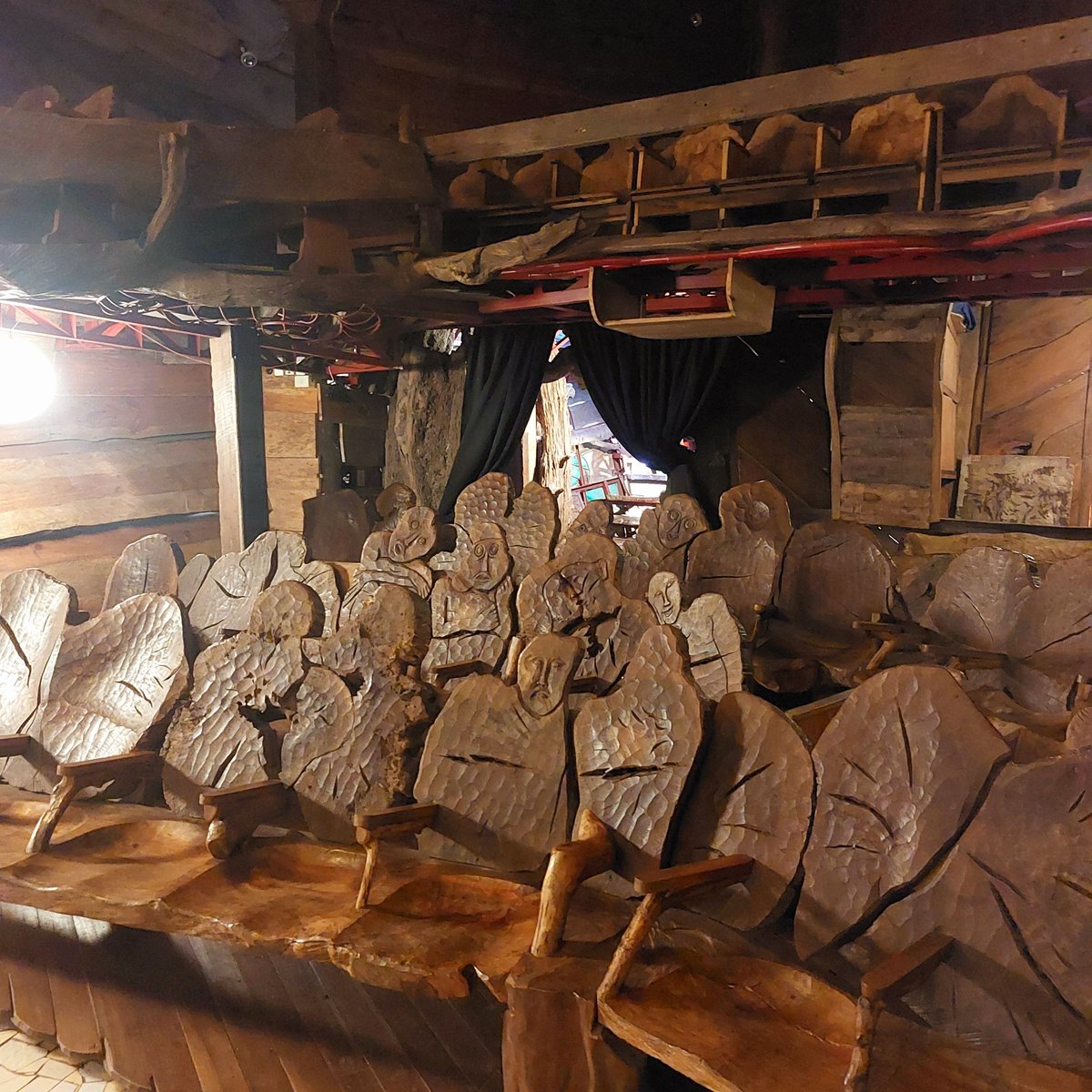 o_li_si's tweet image. an entirely wooden, handcarved cinema inside a galleon. 

Ili-Likha Artists&apos; Village, Baguio City, Philippines