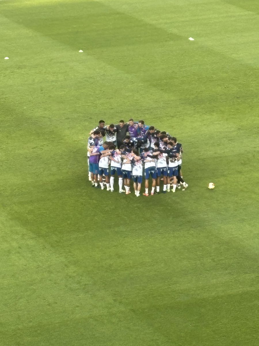 TodoGolesRadio's tweet photo. ⚽️ ¿Quieres estar el sábado en el Heliodoro animando al @CDTOficial en su partido frente al @CD_Arenteiro?

🎟️🎟️ Sorteamos ENTRADAS DOBLES.

✅ Sigue nuestra cuenta y repostea aquí 👇🏼👇🏼 https://t.co/7AWuElTXJn