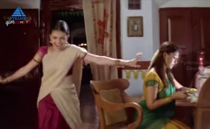 mrithulaM's tweet image. ஏற்கனவே சந்தோஷமா கழிஞ்ச நாள்.. இப்ப புகழேந்தி ஐயா தரைல கால் படாம மிதக்க விட்டுட்டார்... an unforgettable day and the greatest gift I ever received..