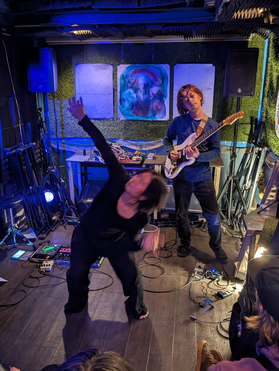 高円寺ORIENTAL FORCE、ミシンと蝙蝠傘の出逢い、無事終了しました！今日もテンション上げ上げでいきましたよ〜