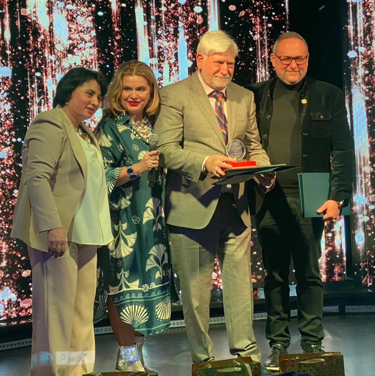 I was honored to attend and present citations at TraNa Relief Association’s 3-year anniversary gala. 

TraNa’s volunteers work tirelessly to support newly arrived families and strengthen our community.