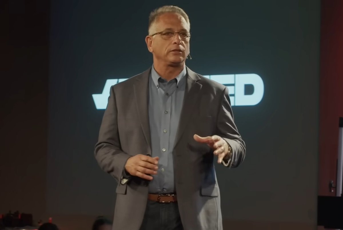 SammyRArmstrong's tweet image. This TED speaker revealed why modern healthcare feels cold, rushed, and disconnected.

It’s not staffing. It’s not technology.

It’s the ONE thing that improves outcomes more than any drug.

Here’s why connection is the medicine we forgot: