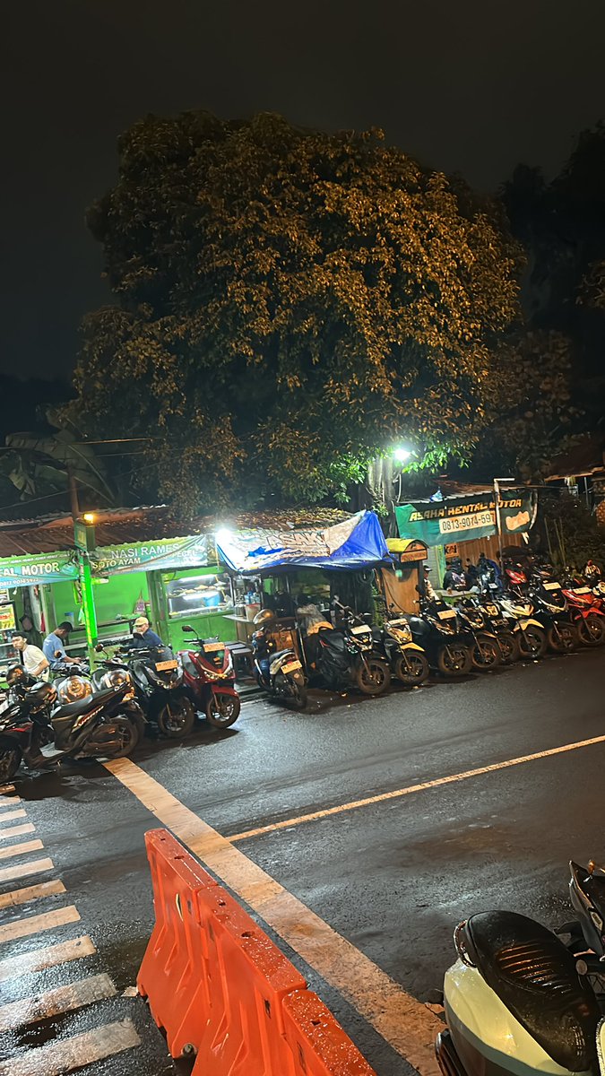 P <a href="/potosasa/">Jah memed</a>