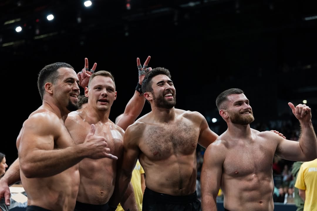 gritgrindhustle's tweet image. &quot;You’re up. Caption this photo.&quot; 👇

@rogueinvitational

#ryourogue #rogueinvitational