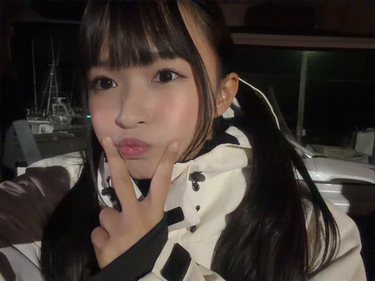 momokawaharuka's tweet photo. 朝4時に30歳のツインテールをお届けします https://t.co/K7BGAox6qC