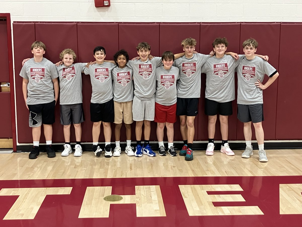 Southeast2025's tweet image. First annual middle school camp at Southeast!!  Great to see kids working hard to get better!!  #winone