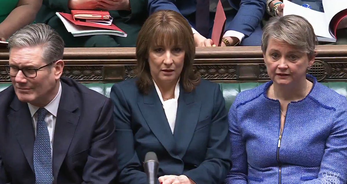 Body language on the labour bench says it all.

Fair play to <a href="/KemiBadenoch/">Kemi Badenoch</a> that was a ripper